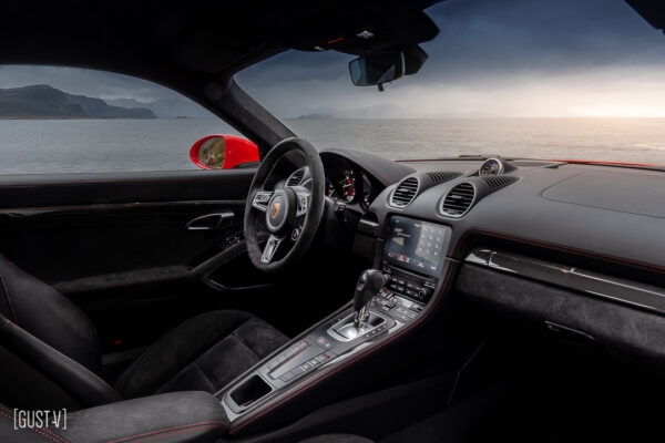 Porsche 718 Cayman GTS interior